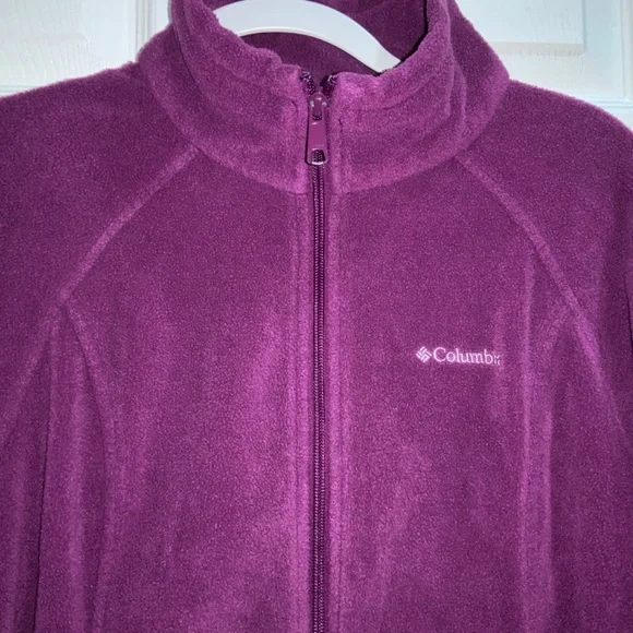 Columbia Women's Maroon Fleece Jacket - Picture 4 of 8